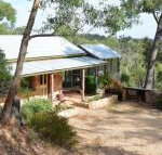 Trestrail Cottage B  B - St Kilda Accommodation