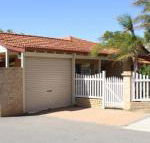 Geraldton Luxury Retreat 2 with free Netflix - St Kilda Accommodation