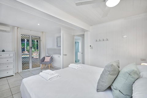 Decked Out By The Sea - St Kilda Accommodation 2