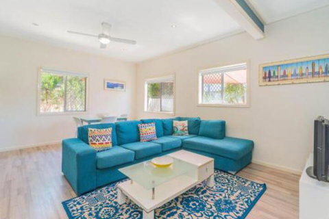 Yamba Daze Sunrise Pet Friendly - St Kilda Accommodation 6