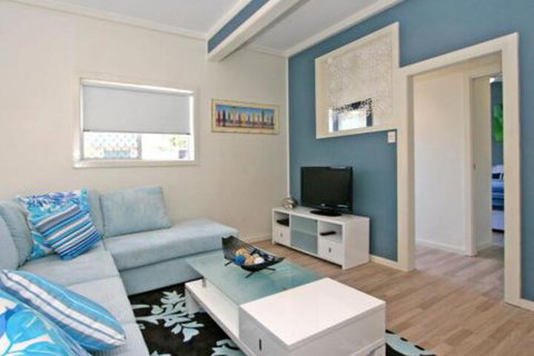Yamba Daze Sunrise Pet Friendly - St Kilda Accommodation 4
