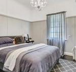 Donnelly House - St Kilda Accommodation