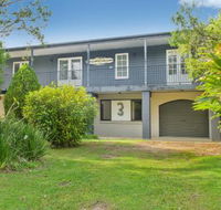 Bonny Beach House Holiday accommodation with pool - St Kilda Accommodation