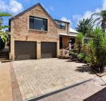 Salt Wood Cabin style retreat - St Kilda Accommodation