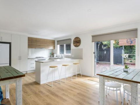 Sand Surf Beach Beautiful Rye Holiday Home - St Kilda Accommodation 3