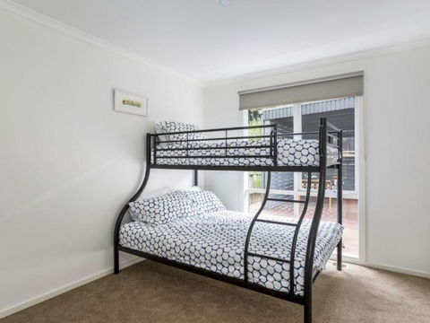 Sand Surf Beach Beautiful Rye Holiday Home - St Kilda Accommodation 4