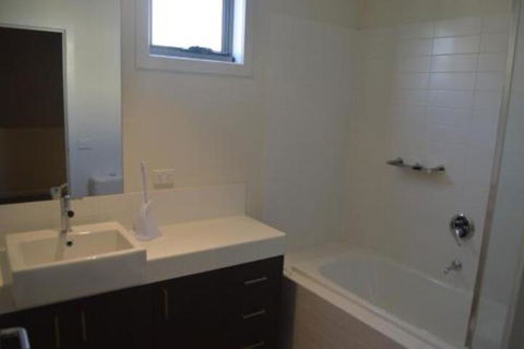 Family Friendly Unit - St Kilda Accommodation 5