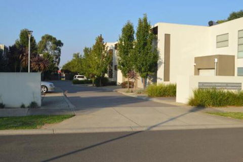 Family Friendly Unit - St Kilda Accommodation 0