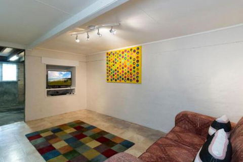 Cylinder Sands - St Kilda Accommodation 7