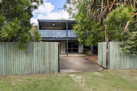 Murdoch - St Kilda Accommodation 0