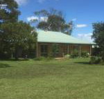 At HOME on HOLMES - St Kilda Accommodation