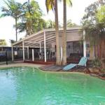 FABULOUS HOLIDAY HIDEAWAY COOLUM BEACH - St Kilda Accommodation 0