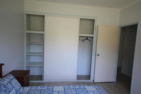 CASTAWAY BEACH HOUSE - St Kilda Accommodation 5