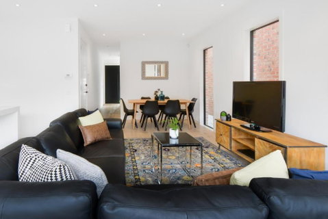 BOUTIQUE STAYS Murrumbeena Place 1 - St Kilda Accommodation 4