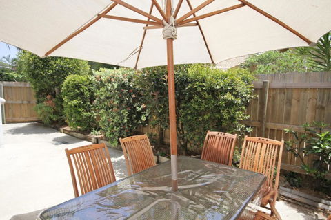 FANTASTIC HOLIDAY UNIT In A PERFECT LOCATION - St Kilda Accommodation 5