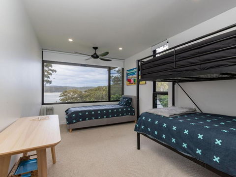Seashells Lakeside Holiday Perfection - St Kilda Accommodation 2