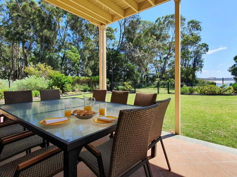 Pelican Beach House 2 Macleay Street - St Kilda Accommodation 6