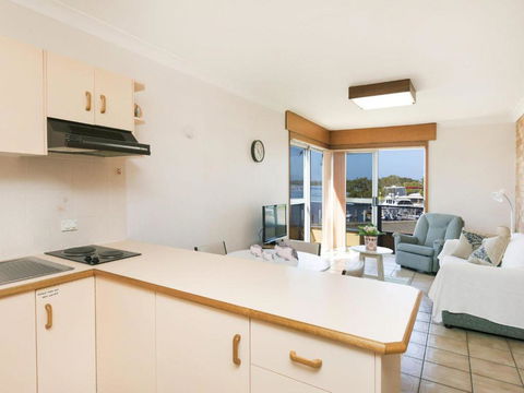 Fairholme 12 - St Kilda Accommodation 1