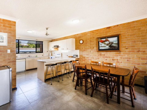 Camawood 4 - St Kilda Accommodation 6