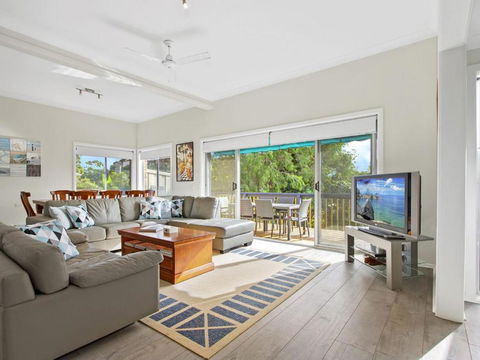 Fairwater In Mollymook - St Kilda Accommodation 4