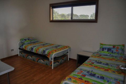 Rest A Shore Coffin Bay - St Kilda Accommodation 4