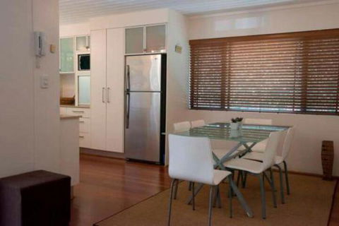Absolute Beachfront Mooloolaba - St Kilda Accommodation 6