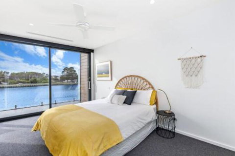 Shear Pine - St Kilda Accommodation 3