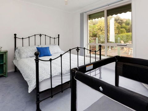 DROMANA BAY VIEWS DROMANA - St Kilda Accommodation 4