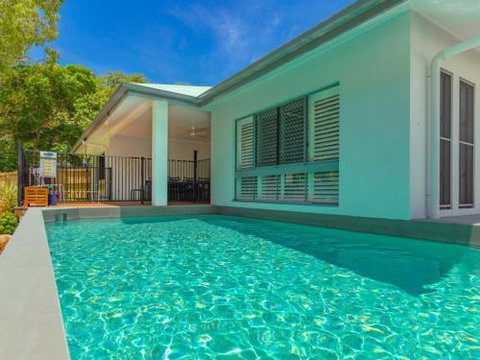 CANOPY HOUSE At PALM COVE - St Kilda Accommodation 0