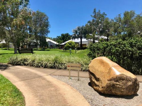 CANOPY HOUSE At PALM COVE - St Kilda Accommodation 1
