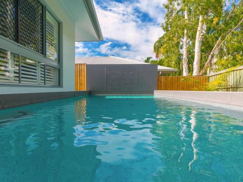 CANOPY HOUSE At PALM COVE - St Kilda Accommodation 4