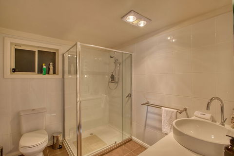 Seaview Apartment - St Kilda Accommodation 1