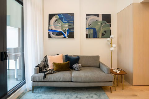IFSuites Melbourne Village - St Kilda Accommodation 6