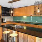 Family Foreshore Favourite - St Kilda Accommodation 0