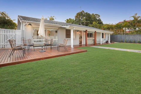 Walk To Hastings Street Noosa Sound - St Kilda Accommodation 5