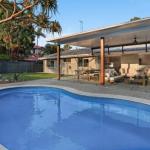 Walk To Hastings Street Noosa Sound - St Kilda Accommodation 0