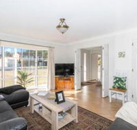 Macleay Street 23 Narrawallee - St Kilda Accommodation