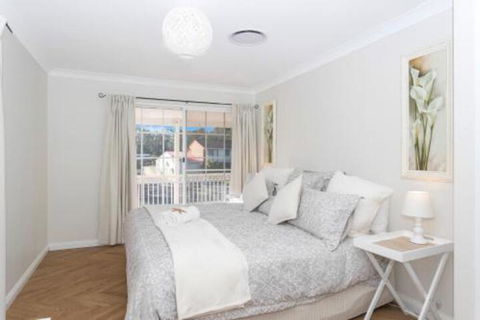 Macleay Street 23 Narrawallee - St Kilda Accommodation 4