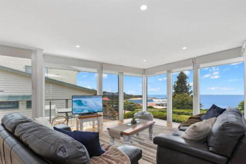 COASTAL HAVEN Panoramic Ocean Views - St Kilda Accommodation 0