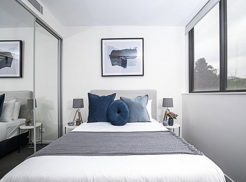 CANBERRA CHIC Hosted By LAbode - St Kilda Accommodation 3