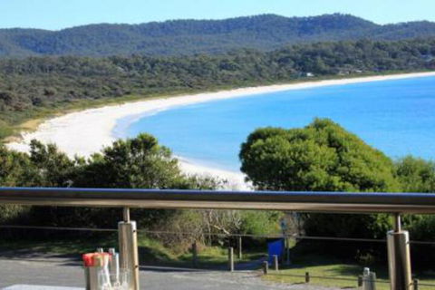 BAY Of FIRES BEACH SHACK Ocean Views From A Modern Beachhouse - St Kilda Accommodation 6