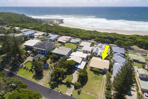 Baileys Beach House - St Kilda Accommodation 6