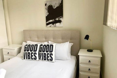 Apartment Stay Close To Surfers Paradise - St Kilda Accommodation 2