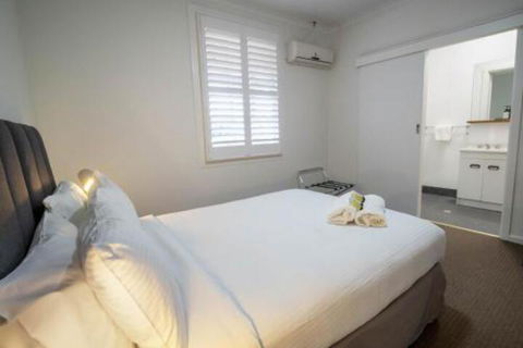 The Platypus Accommodation & Cafe - St Kilda Accommodation 7