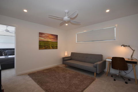 The Shae Luka Private Apartment - St Kilda Accommodation 2