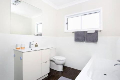 Fairways 10 Mins To Hyams Beach - St Kilda Accommodation 5
