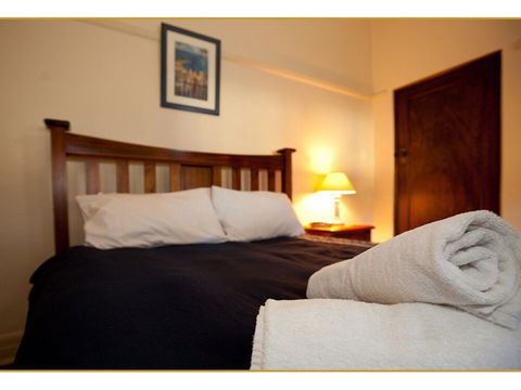 Fairholme Apartment - St Kilda Accommodation 2