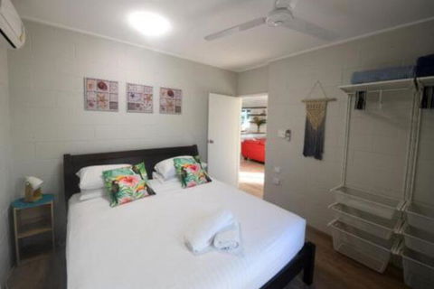 Kennedy Cottage - St Kilda Accommodation 6