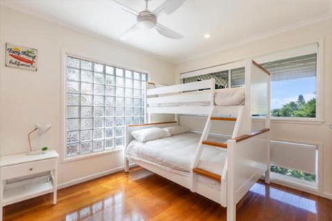 Casual Hamptons Living Sunshine Beach - St Kilda Accommodation 5