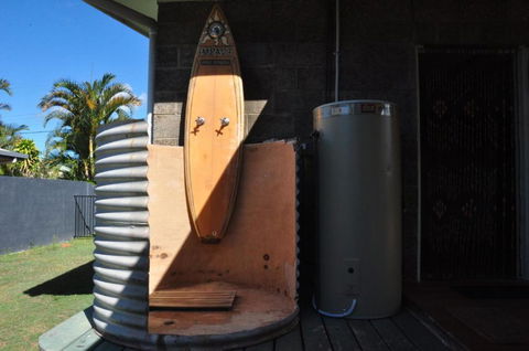 12 Zircon Street Renovated Beach Shack With The Perfect Blend Of Comfort & Coastal Cool - St Kilda Accommodation 2